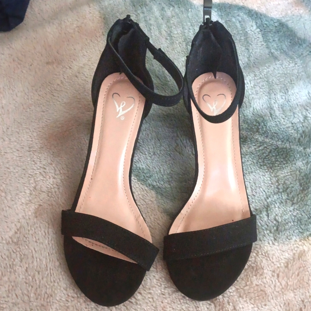 Windsor high heels